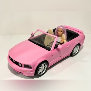 Barbie Mustang Convertible Car in pink vintage 2005 , Rare , Ford mustang